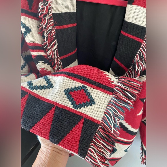 Vintage ITS IN THE BAG Woven Fringed Blanket Jacket Conchos Tassels USA Medium - Picture 8 of 11